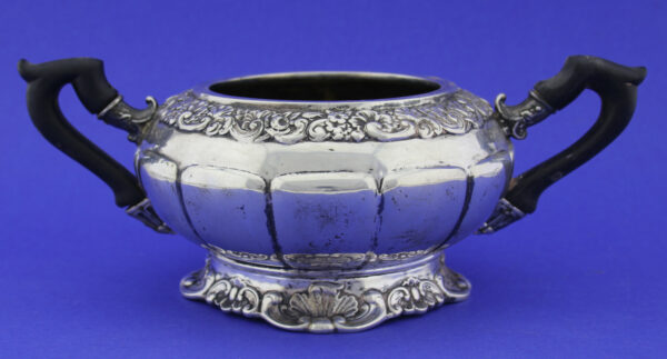 Antikes 4-teiliges Kernstück, Kaffe-,Tee- Set, 800-er Silber, ca. 1650g – Bild 8
