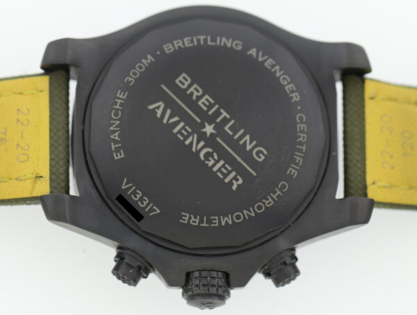 Breitling Avenger Chronograph 45 Night Mission Automatik Ref.V13370 Fullset 2022 – Bild 9