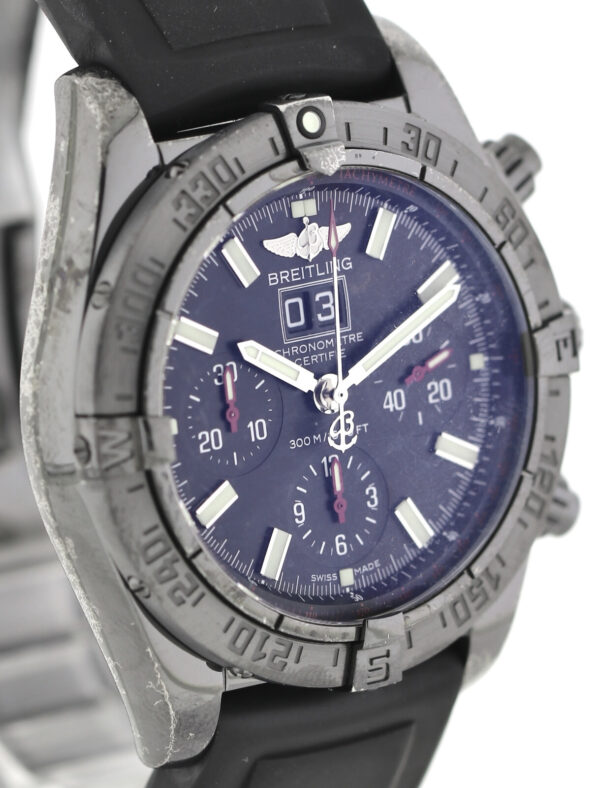 Breitling Chronomat Blackbird Herren- Chronograph Automatik Ref. M44359 – Bild 5