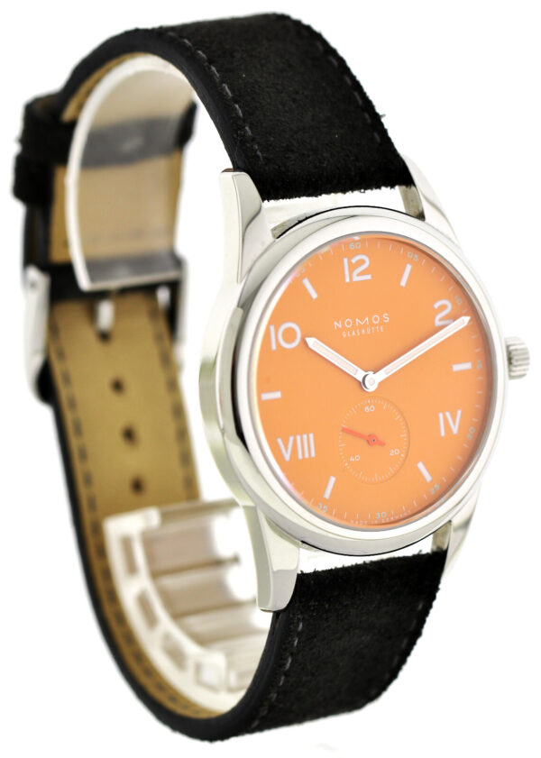 Nomos Glashütte Club Campus 38 Future Orange, 38,5mm Handaufzug Ref. 729, 4/2022 – Bild 3