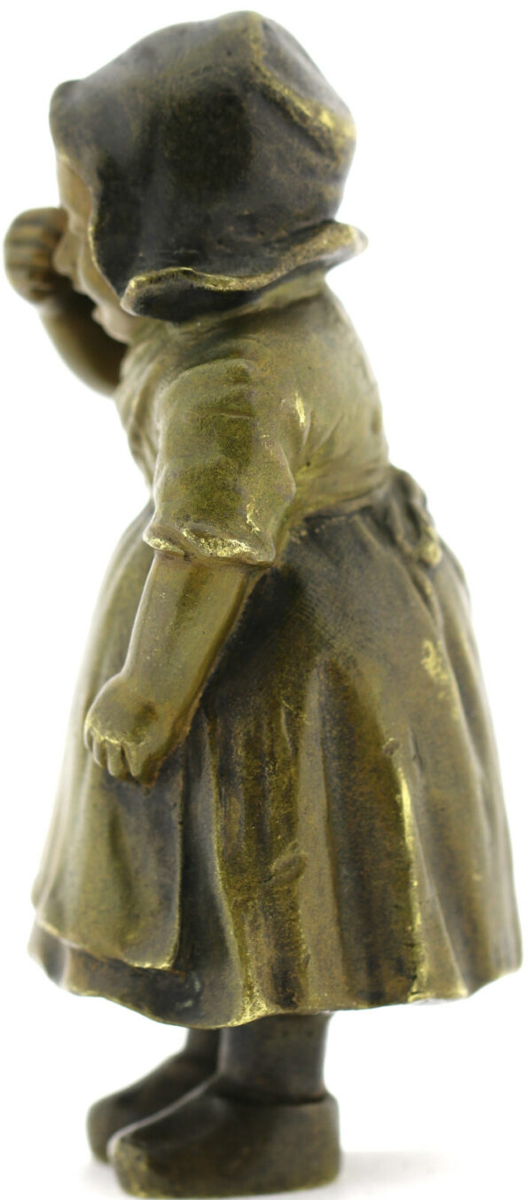Set Bronze Figuren weinende Mädchen und Junge ca.8,5-9cm wohl um 1900 unsigniert – Bild 3
