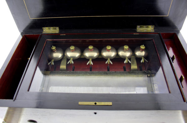 Antikes Walzenspielwerk um 1870 mit 6 Glocken,  8 Lieder "Orchestrion" Top Zust. – Bild 2