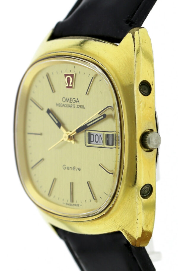 Omega Geneve MegaQuartz 32KHz Day Date Vintage Herren- Uhr vergoldet 38x37mm – Bild 5